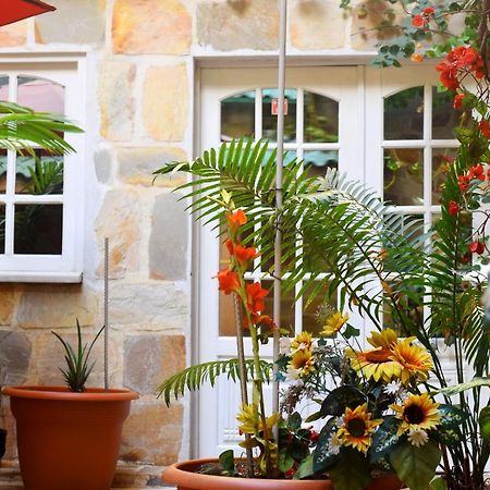 Residence Hoteliere Oceane Ломе Экстерьер фото