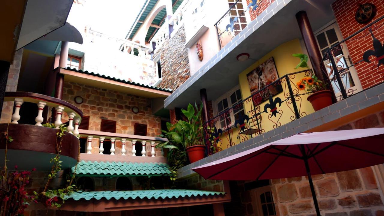 Residence Hoteliere Oceane Ломе Экстерьер фото